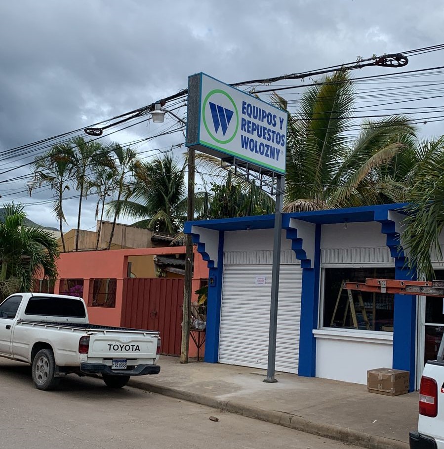 https://equiposyrepuestoswolozny.com/wp-content/uploads/2022/03/Tienda-Catacamas1.jpeg